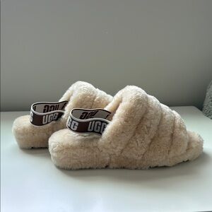 UGG Fluffy Tan Slides - Size 8 Never Worn